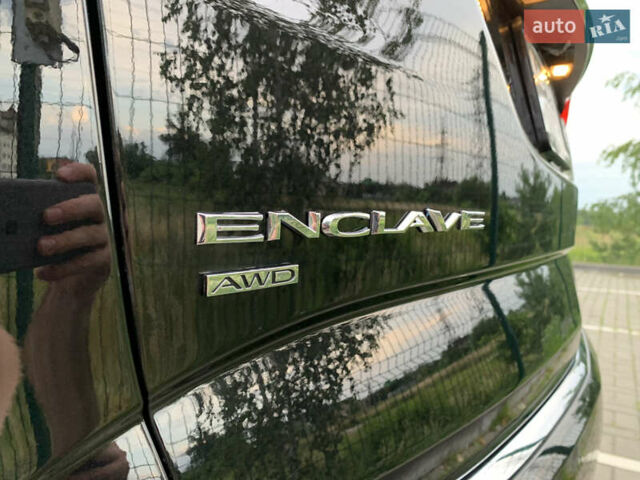 Черный Бьюик Энклейв, объемом двигателя 3.56 л и пробегом 17 тыс. км за 36800 $, фото 5 на Automoto.ua
