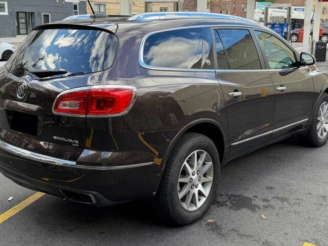 Коричневый Бьюик Энклейв, объемом двигателя 3.6 л и пробегом 68 тыс. км за 11200 $, фото 3 на Automoto.ua