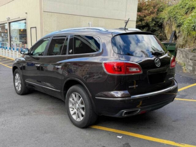 Коричневый Бьюик Энклейв, объемом двигателя 3.6 л и пробегом 68 тыс. км за 11200 $, фото 5 на Automoto.ua