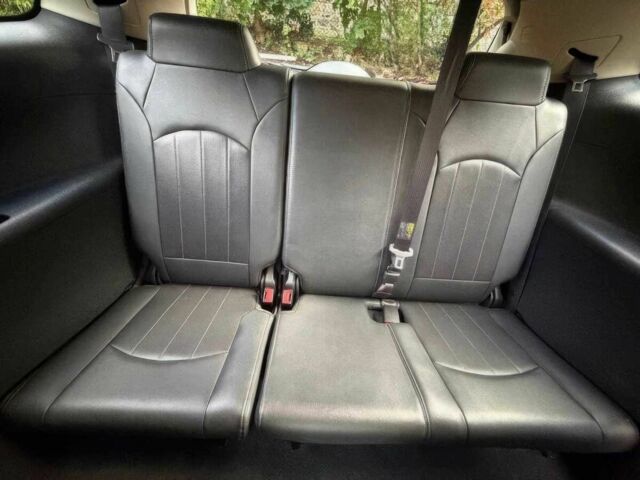 Коричневый Бьюик Энклейв, объемом двигателя 3.6 л и пробегом 68 тыс. км за 11200 $, фото 9 на Automoto.ua