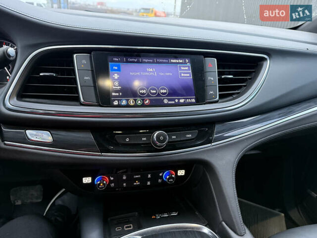 Серый Бьюик Энклейв, объемом двигателя 3.6 л и пробегом 42 тыс. км за 21700 $, фото 31 на Automoto.ua