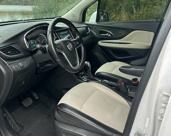 Бьюік Енкорє 2018 у Дніпро (Дніпропетровську) на Automoto.ua Білий Бьюік Енкорє, об'ємом двигуна 1.4 л та пробігом 195 тис. км за 11900 $, фото 7 на Automoto.ua