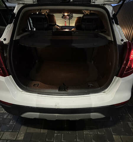 Белый Бьюик Энкоре, объемом двигателя 1.36 л и пробегом 65 тыс. км за 12000 $, фото 7 на Automoto.ua