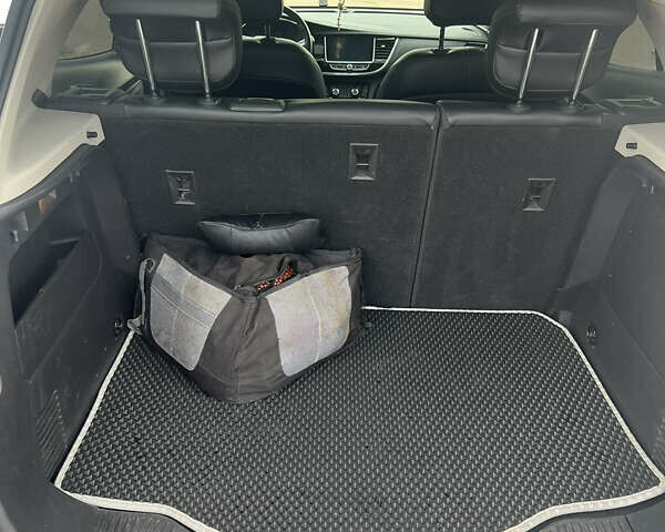 Білий Бьюік Енкорє, об'ємом двигуна 1.4 л та пробігом 38 тис. км за 14850 $, фото 6 на Automoto.ua