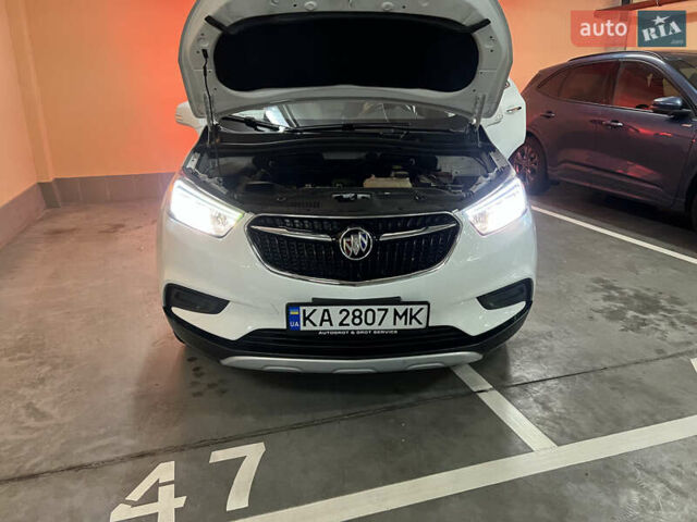 Бьюик Энкоре 2019 в Киеве на Automoto.ua Белый Бьюик Энкоре, объемом двигателя 1.36 л и пробегом 76 тыс. км за 14500 $, фото 12 на Automoto.ua