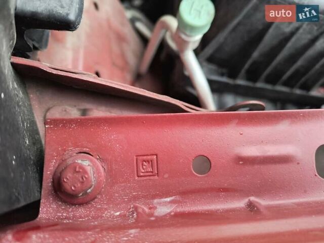 Красный Бьюик Энкоре, объемом двигателя 1.36 л и пробегом 129 тыс. км за 13200 $, фото 7 на Automoto.ua