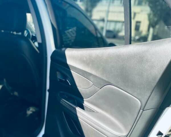 Бьюик Энкоре, объемом двигателя 1.36 л и пробегом 60 тыс. км за 15300 $, фото 5 на Automoto.ua