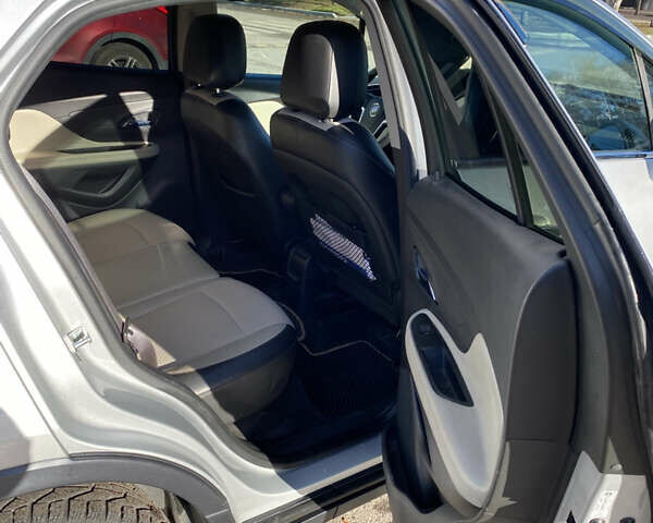 Серый Бьюик Энкоре, объемом двигателя 1.36 л и пробегом 85 тыс. км за 11999 $, фото 9 на Automoto.ua