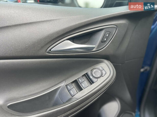 Синій Бьюік Енкорє, об'ємом двигуна 1.2 л та пробігом 65 тис. км за 14700 $, фото 29 на Automoto.ua
