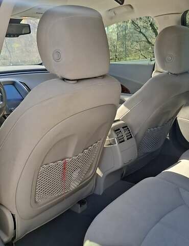 Білий Бьюік LaCrosse, об'ємом двигуна 2.38 л та пробігом 159 тис. км за 11500 $, фото 10 на Automoto.ua
