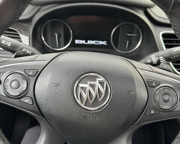 Белый Бьюик ЛаКросс, объемом двигателя 2.5 л и пробегом 110 тыс. км за 16000 $, фото 6 на Automoto.ua