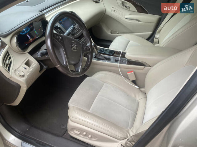 Бежевый Бьюик ЛаКросс, объемом двигателя 2.5 л и пробегом 112 тыс. км за 11800 $, фото 8 на Automoto.ua