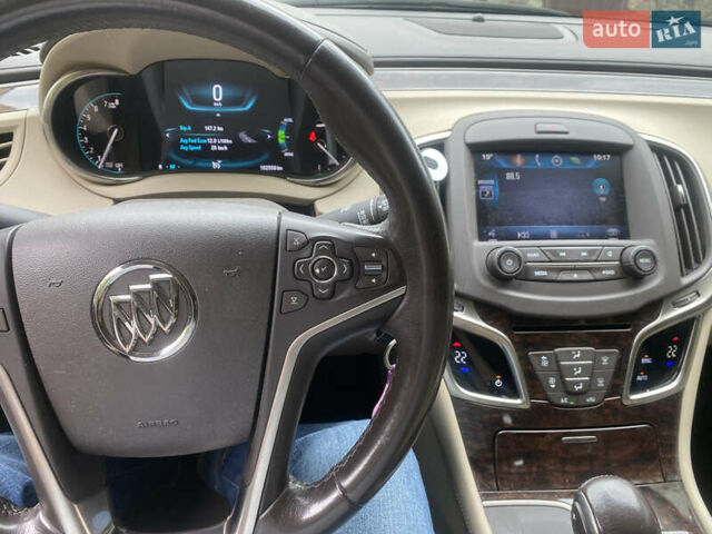 Бежевый Бьюик ЛаКросс, объемом двигателя 2.5 л и пробегом 112 тыс. км за 11800 $, фото 6 на Automoto.ua