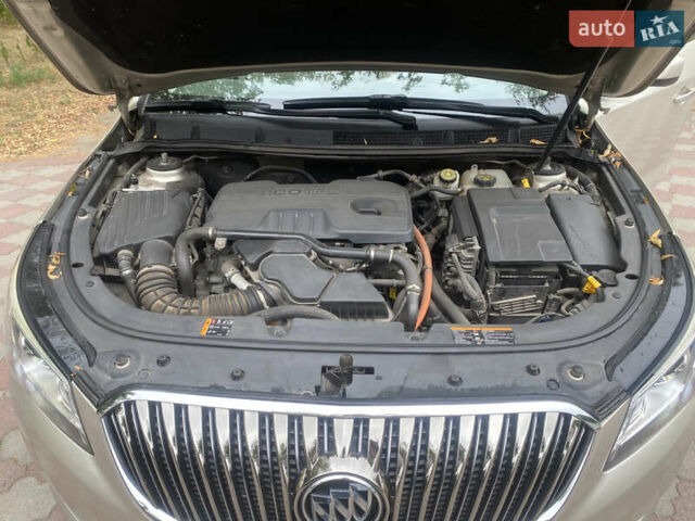 Бежевый Бьюик ЛаКросс, объемом двигателя 2.5 л и пробегом 112 тыс. км за 11800 $, фото 7 на Automoto.ua