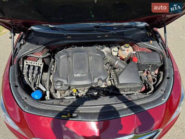 Красный Бьюик ЛаКросс, объемом двигателя 3.56 л и пробегом 132 тыс. км за 16499 $, фото 4 на Automoto.ua