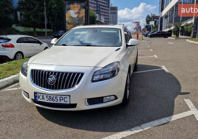 Белый Бьюик Регал, объемом двигателя 2 л и пробегом 165 тыс. км за 7999 $, фото 5 на Automoto.ua