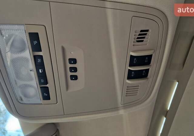 Белый Бьюик Регал, объемом двигателя 2 л и пробегом 164 тыс. км за 8800 $, фото 28 на Automoto.ua