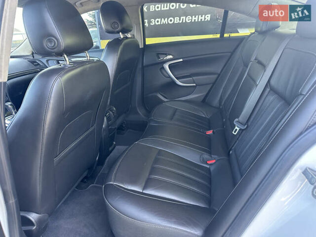 Білий Бьюік Regal, об'ємом двигуна 2 л та пробігом 149 тис. км за 7900 $, фото 10 на Automoto.ua