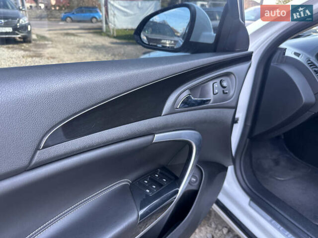 Білий Бьюік Regal, об'ємом двигуна 2 л та пробігом 149 тис. км за 7900 $, фото 16 на Automoto.ua