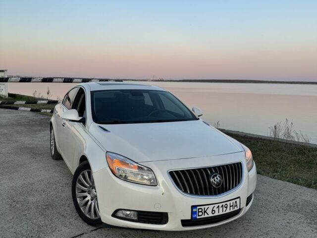 Белый Бьюик Регал, объемом двигателя 2 л и пробегом 115 тыс. км за 7700 $, фото 8 на Automoto.ua