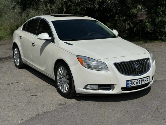Белый Бьюик Регал, объемом двигателя 2 л и пробегом 115 тыс. км за 7700 $, фото 5 на Automoto.ua
