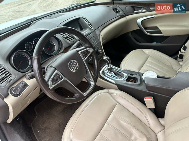 Белый Бьюик Регал, объемом двигателя 2 л и пробегом 167 тыс. км за 8500 $, фото 11 на Automoto.ua