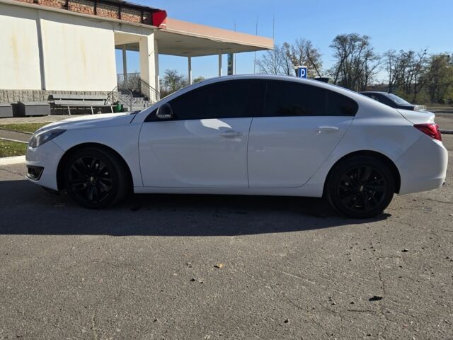 Белый Бьюик Регал, объемом двигателя 2 л и пробегом 223 тыс. км за 9000 $, фото 6 на Automoto.ua