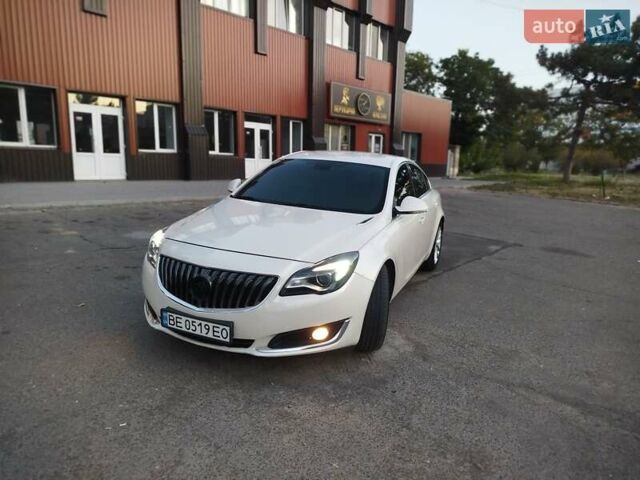 Білий Бьюік Regal, об'ємом двигуна 2 л та пробігом 109 тис. км за 11000 $, фото 11 на Automoto.ua