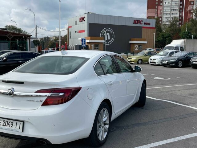 Белый Бьюик Регал, объемом двигателя 2 л и пробегом 130 тыс. км за 9700 $, фото 7 на Automoto.ua