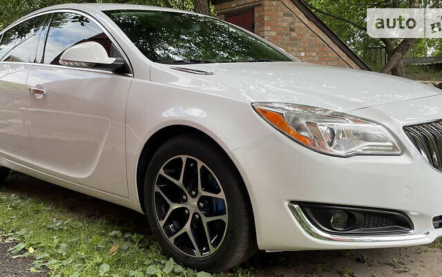 Белый Бьюик Регал, объемом двигателя 2 л и пробегом 136 тыс. км за 11000 $, фото 11 на Automoto.ua