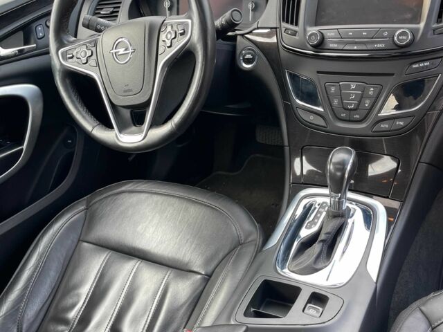 Белый Бьюик Регал, объемом двигателя 2 л и пробегом 130 тыс. км за 9700 $, фото 13 на Automoto.ua