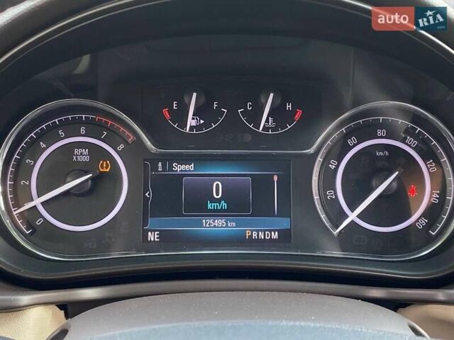 Белый Бьюик Регал, объемом двигателя 2 л и пробегом 125 тыс. км за 9990 $, фото 14 на Automoto.ua