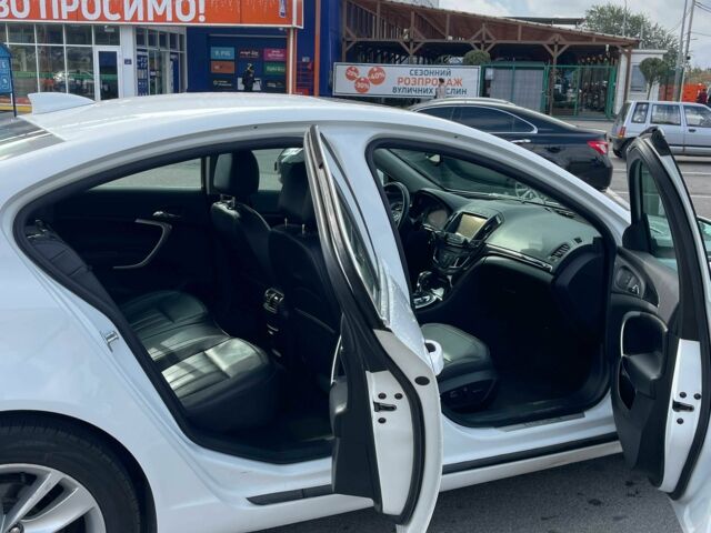 Белый Бьюик Регал, объемом двигателя 2 л и пробегом 130 тыс. км за 9700 $, фото 8 на Automoto.ua