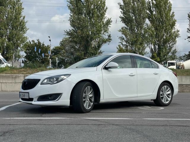 Белый Бьюик Регал, объемом двигателя 2 л и пробегом 130 тыс. км за 9700 $, фото 3 на Automoto.ua