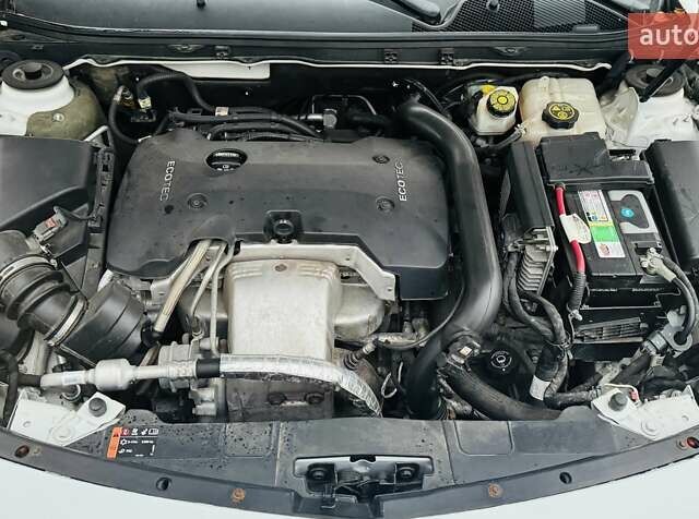 Білий Бьюік Regal, об'ємом двигуна 2 л та пробігом 148 тис. км за 7600 $, фото 16 на Automoto.ua