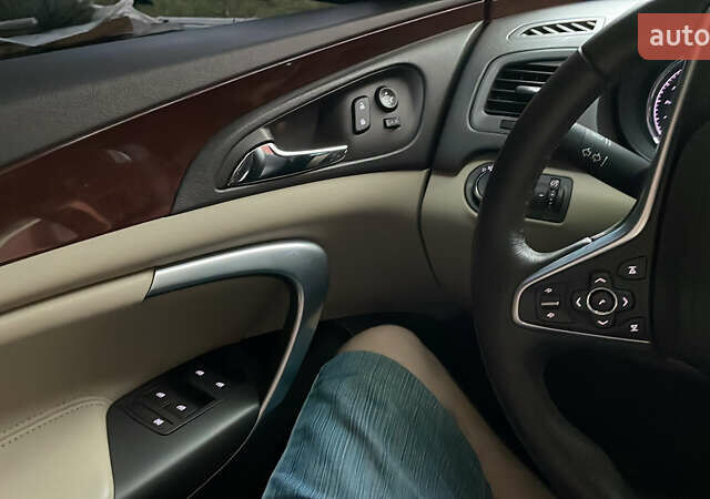 Белый Бьюик Регал, объемом двигателя 2 л и пробегом 136 тыс. км за 11000 $, фото 16 на Automoto.ua