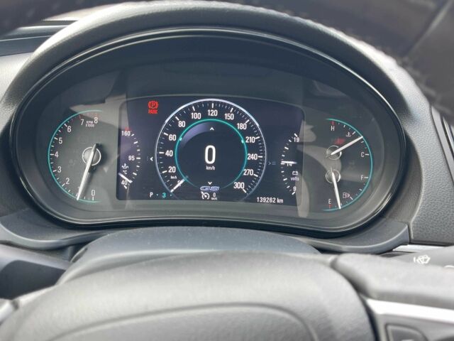 Белый Бьюик Регал, объемом двигателя 2 л и пробегом 130 тыс. км за 9700 $, фото 17 на Automoto.ua