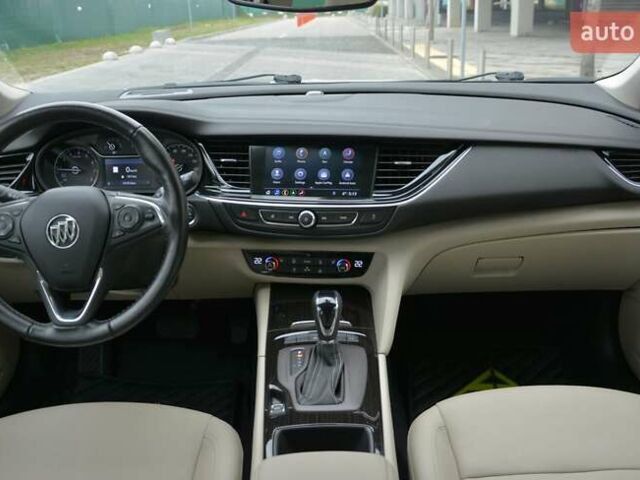 Белый Бьюик Регал, объемом двигателя 2 л и пробегом 142 тыс. км за 16999 $, фото 25 на Automoto.ua