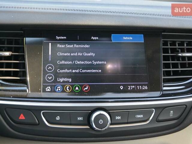 Белый Бьюик Регал, объемом двигателя 2 л и пробегом 142 тыс. км за 16999 $, фото 31 на Automoto.ua