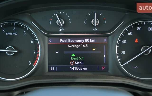 Белый Бьюик Регал, объемом двигателя 2 л и пробегом 142 тыс. км за 16999 $, фото 20 на Automoto.ua