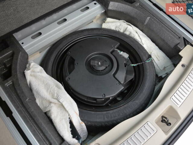 Белый Бьюик Регал, объемом двигателя 2 л и пробегом 142 тыс. км за 16999 $, фото 2 на Automoto.ua