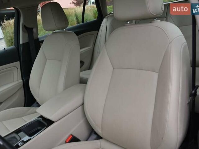 Белый Бьюик Регал, объемом двигателя 2 л и пробегом 142 тыс. км за 16999 $, фото 39 на Automoto.ua