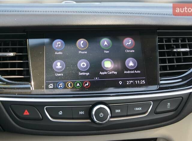 Белый Бьюик Регал, объемом двигателя 2 л и пробегом 142 тыс. км за 16999 $, фото 29 на Automoto.ua