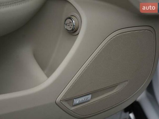 Белый Бьюик Регал, объемом двигателя 2 л и пробегом 142 тыс. км за 16999 $, фото 15 на Automoto.ua