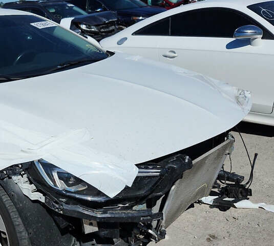 Білий Бьюік Regal, об'ємом двигуна 2 л та пробігом 139 тис. км за 7500 $, фото 5 на Automoto.ua