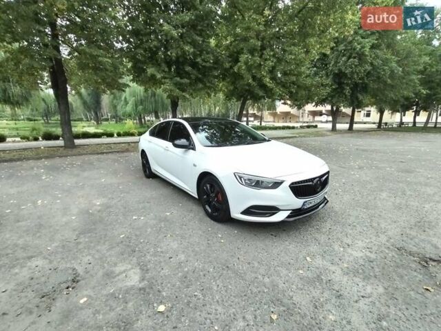 Белый Бьюик Регал, объемом двигателя 2 л и пробегом 181 тыс. км за 14000 $, фото 6 на Automoto.ua