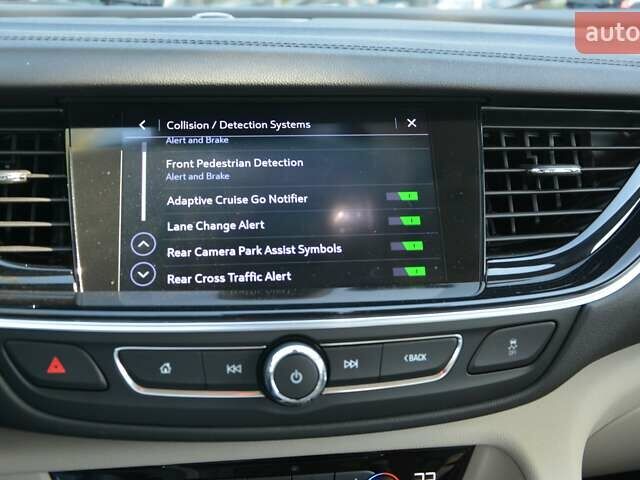 Белый Бьюик Регал, объемом двигателя 2 л и пробегом 142 тыс. км за 16999 $, фото 32 на Automoto.ua