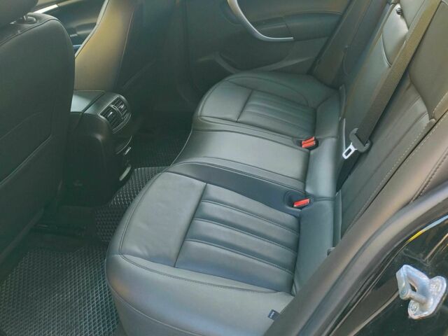 Черный Бьюик Регал, объемом двигателя 2 л и пробегом 137 тыс. км за 11000 $, фото 7 на Automoto.ua