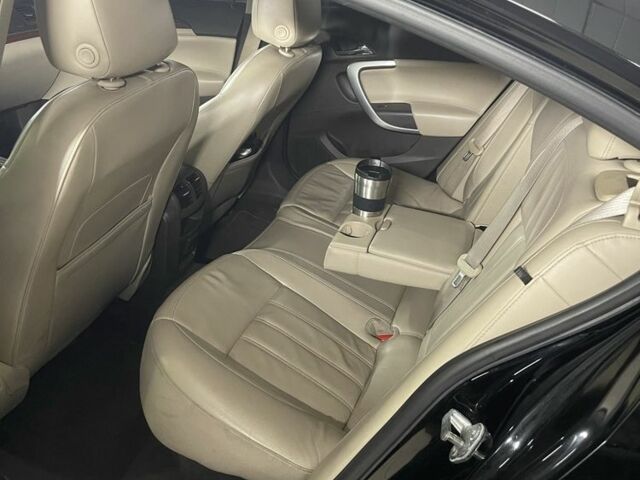 Черный Бьюик Регал, объемом двигателя 2 л и пробегом 145 тыс. км за 7900 $, фото 7 на Automoto.ua
