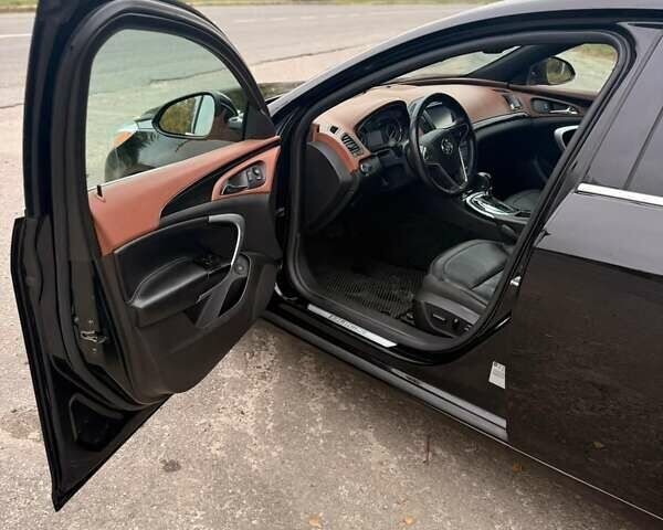 Чорний Бьюік Regal, об'ємом двигуна 2 л та пробігом 128 тис. км за 11500 $, фото 1 на Automoto.ua